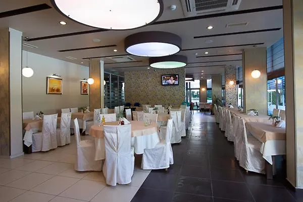 Regata Palace فندق ساني بيتش