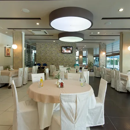 فندق Regata Palace 4*