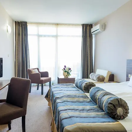 Regata Palace Сонячний Берег