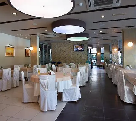 Regata Palace מלון סאני ביץ'
