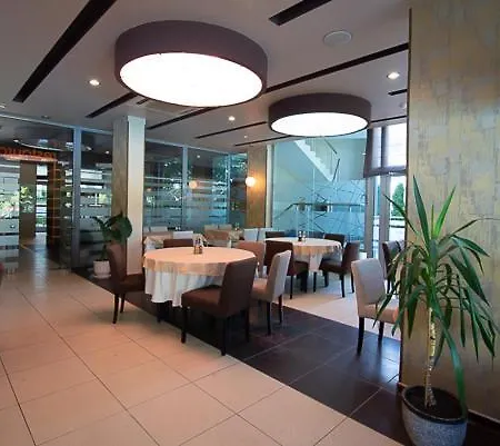 Regata Palace סאני ביץ'