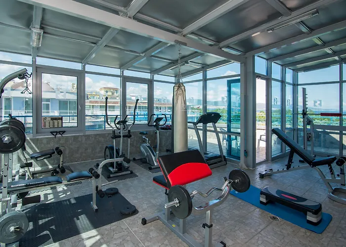 Хотел Regata Palace 4*